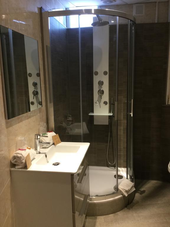 Hotel Restaurant Le 8 ماندوليو لا نابول المظهر الخارجي الصورة
