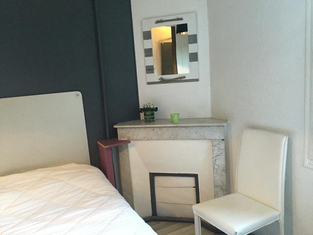 Hotel Restaurant Le 8 ماندوليو لا نابول المظهر الخارجي الصورة